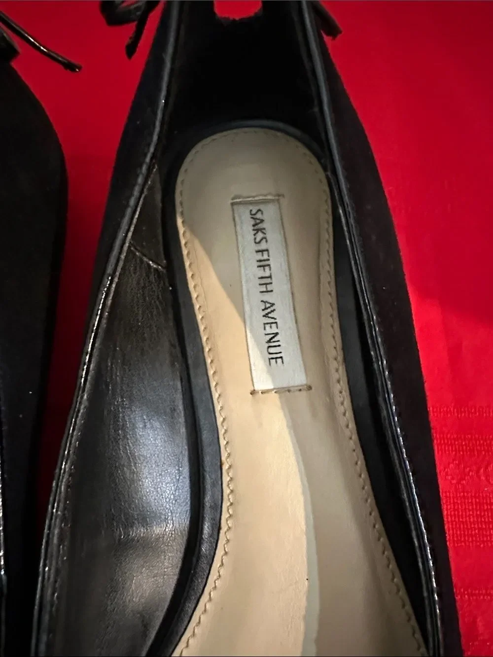 Saks 5th Avenue Black Pointed Toe Flats w/ Back Bow Tie - Size 8